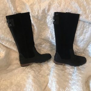 SOREL GUC sz 10 waterproof slip on boots black